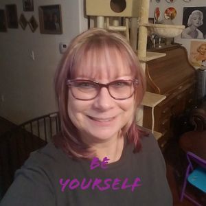 Meet your Posher, Toni